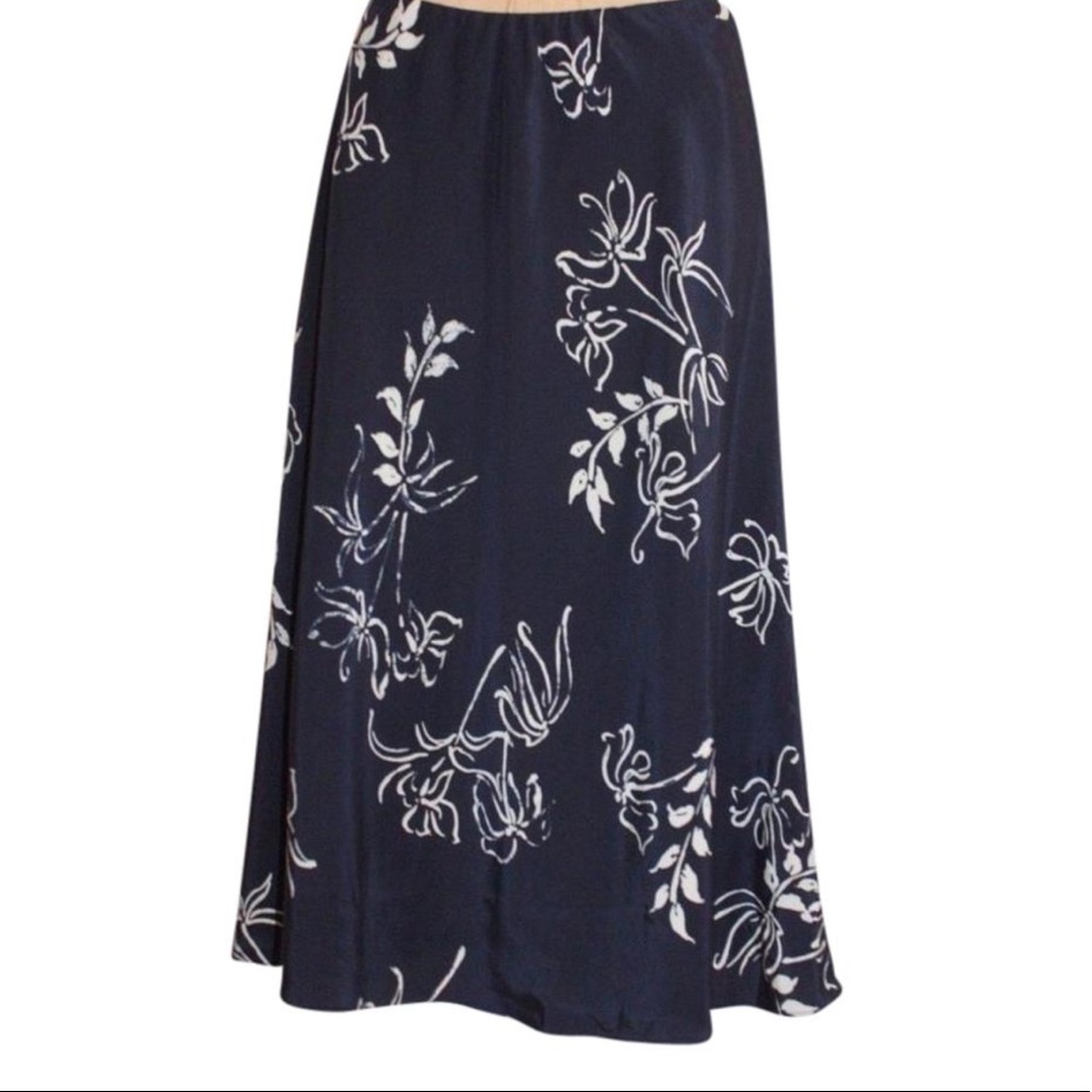 LAUREN NWT RALPH LAUREN NWT Navy 100% Silk Skirt M